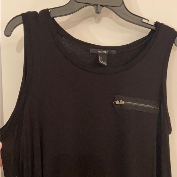 2008-2012? Forever 21 Black hi low sleeveless tank top w zipper detail S - Picture 2 of 8